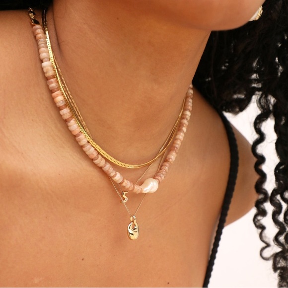 Astrid & Miyu New In Sunstone Beaded Necklace in Gold - Picture 5 of 5